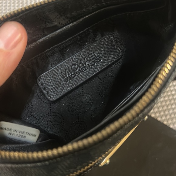 Michael Kors Clutch - Picture 5 of 5